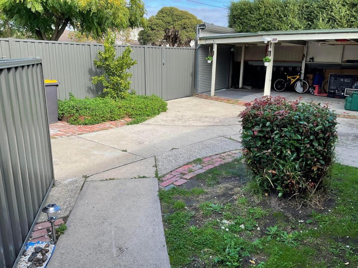 Oakleigh Private Unit Villa Exterior foto